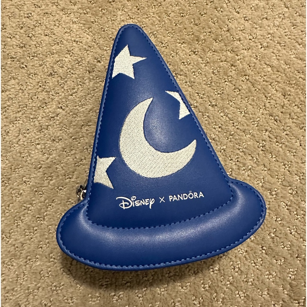 Limited Edition Mickey Sorcerer Hat Pandora Box